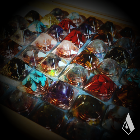 Orgonite Petite Pyramide – Image 2